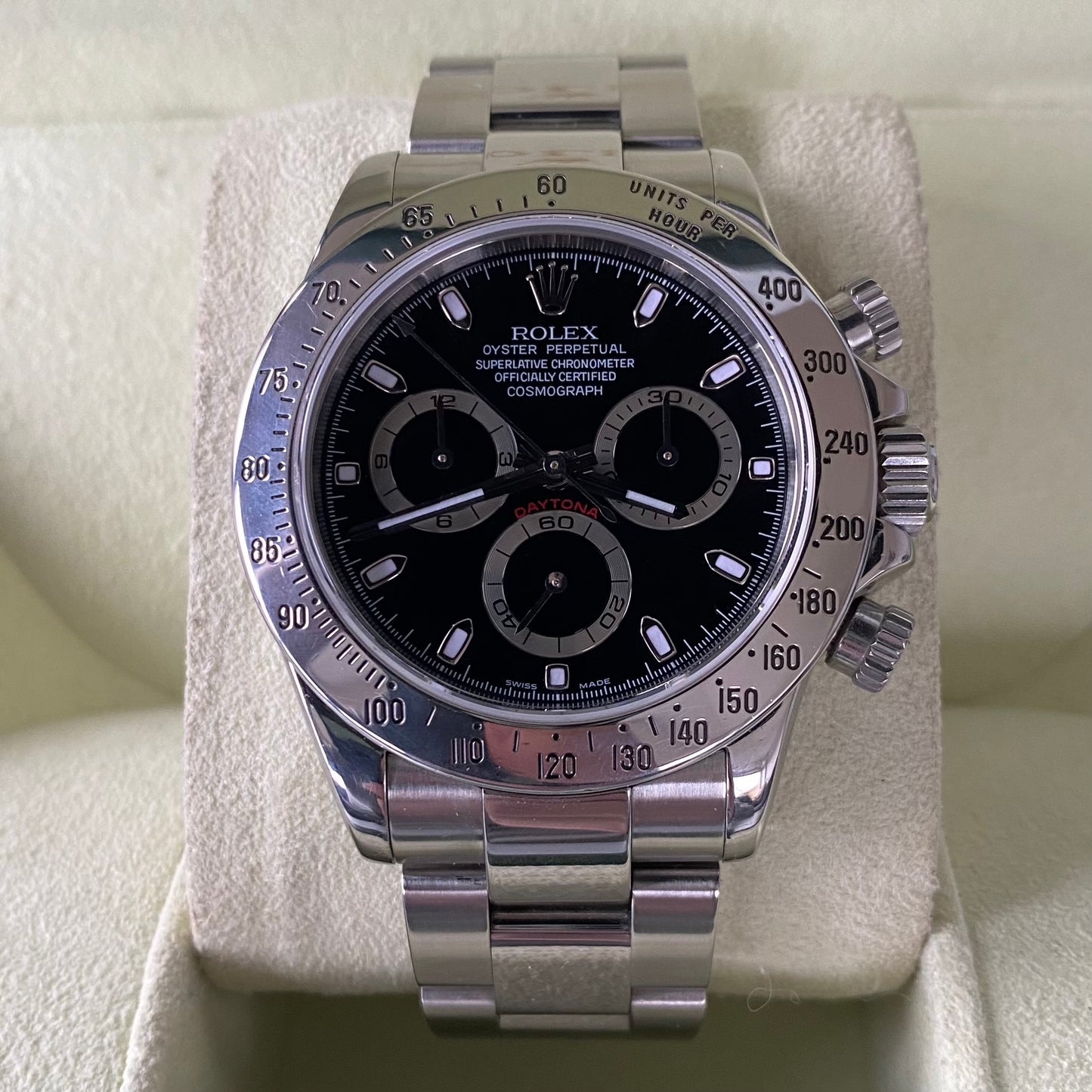 2006 Rolex Cosmograph Daytona 116520 Black Dial Watch - Showcase