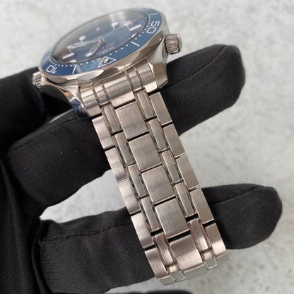 Omega Seamaster Diver 300 Co-Axial 210.30.42.20.03.001 Watch - Complete Set