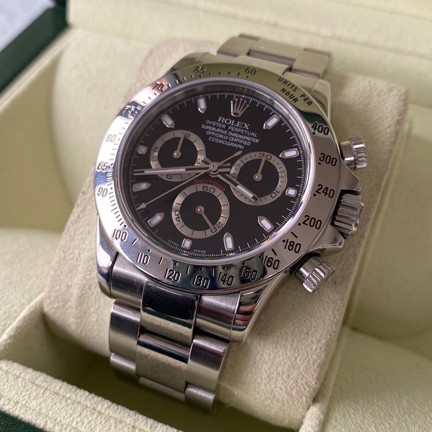 2006 Rolex Cosmograph Daytona 116520 Black Dial Watch - Showcase