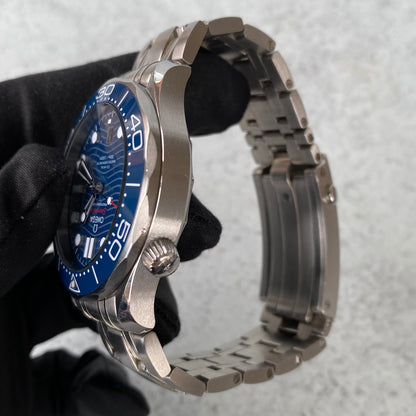 Omega Seamaster Diver 300 Co-Axial 210.30.42.20.03.001 Watch - Complete Set