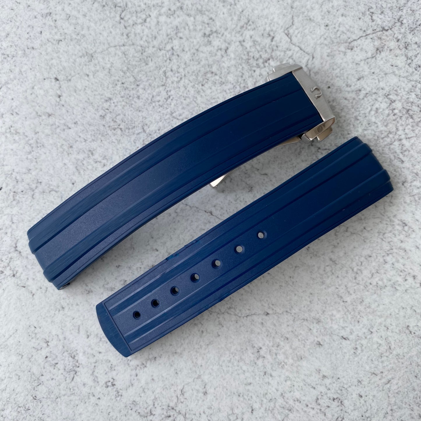 Omega Seamaster Diver 300 Co-Axial 210.30.42.20.03.001 Watch - Complete Set