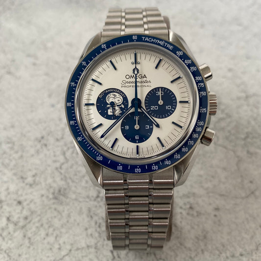 Omega Speedmaster Silver Snoopy Award 50th Anniversary Watch - Showcase