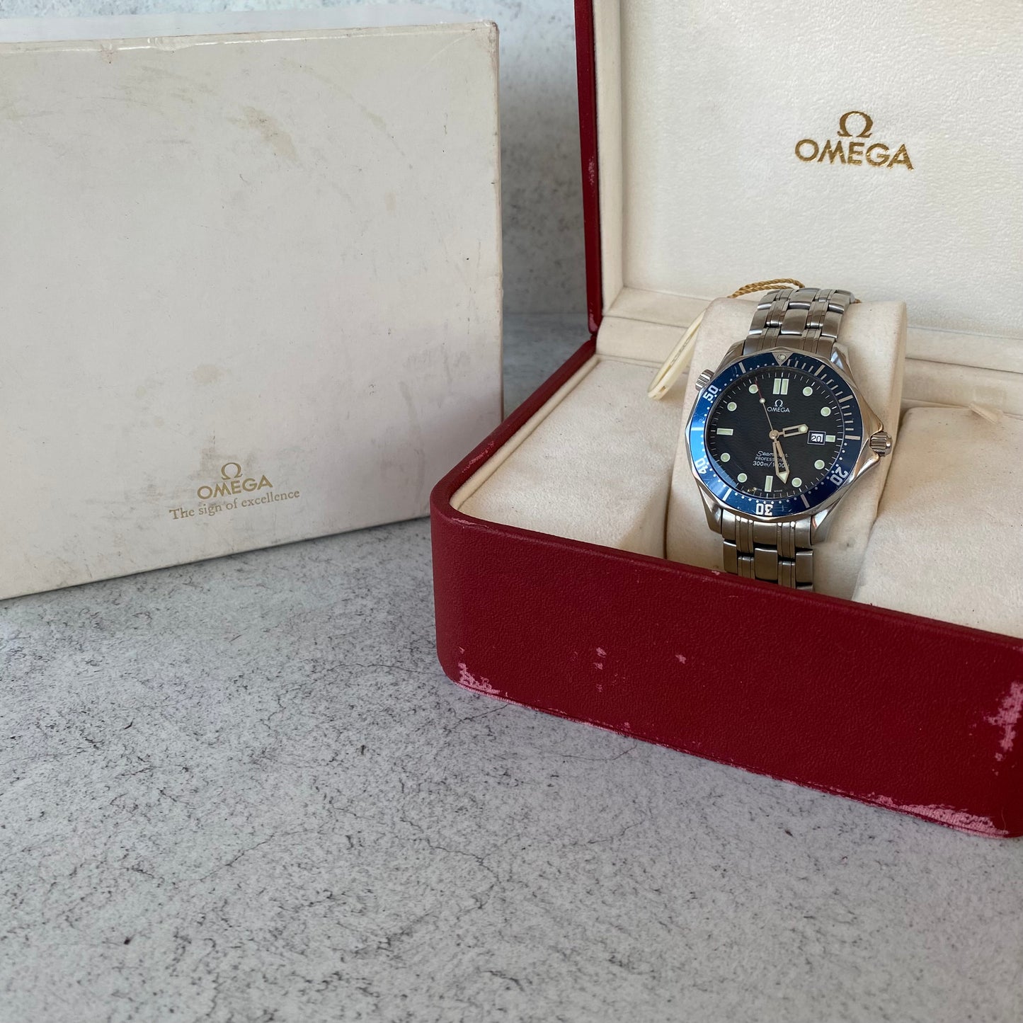 Omega Seamaster 300 Professional Quartz 41mm Full Size Watch - Boxed & Tag