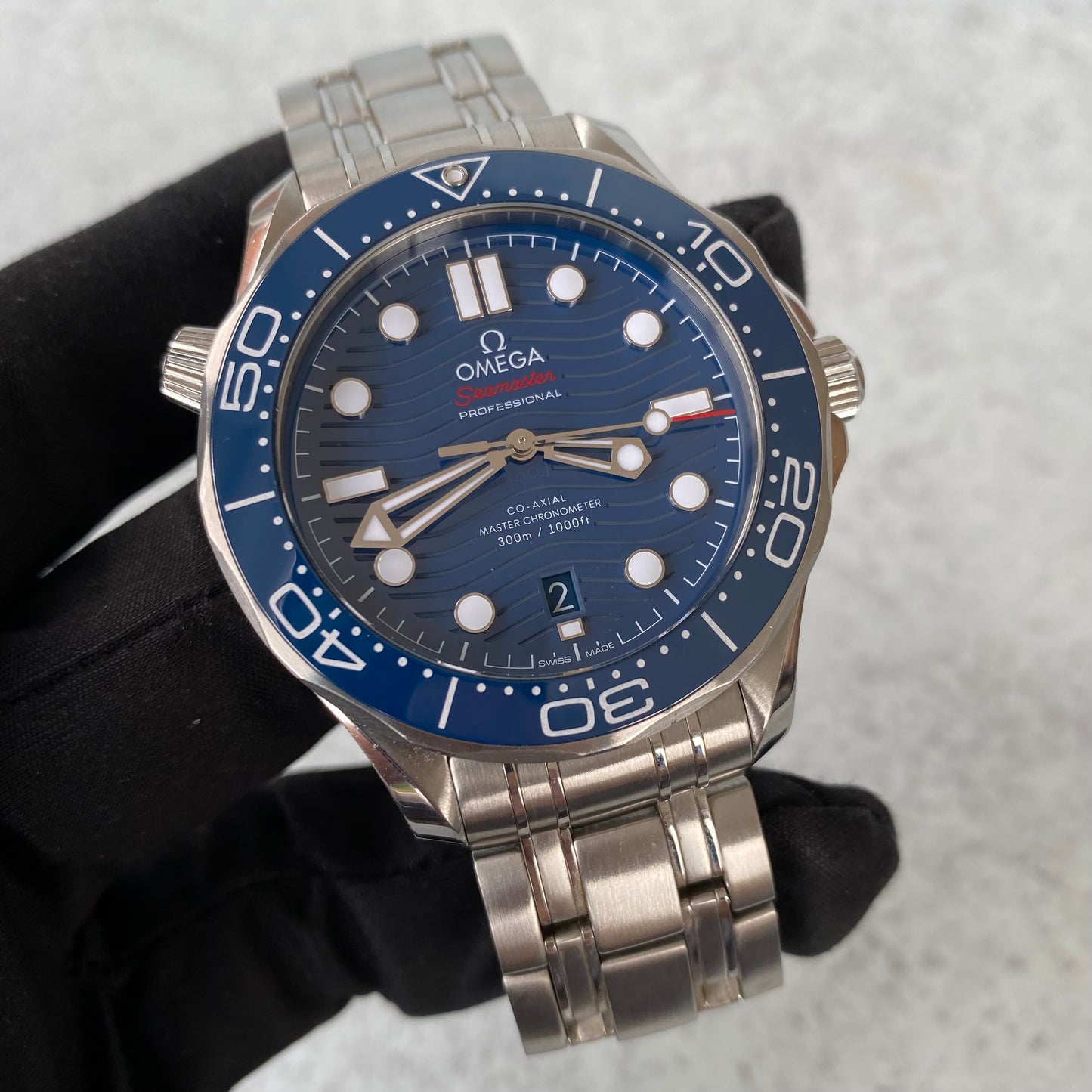 Omega Seamaster Diver 300 Co-Axial 210.30.42.20.03.001 Watch - Complete Set